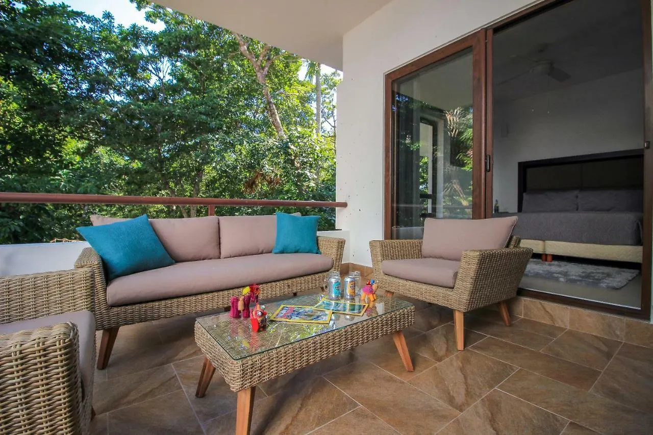 Fantastic Condo With Balcony, High Speed Internet, Pool Facilities In Akumal Apartment
